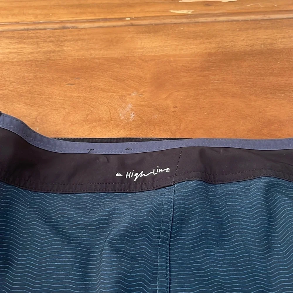 Quicksilver High Line Board Shorts Size 38